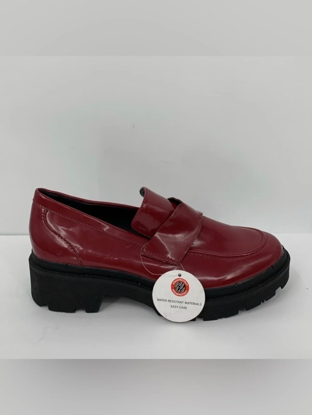 Blondo chunky slip-on loafers shoe lug sole red patent waterproof platform new 9